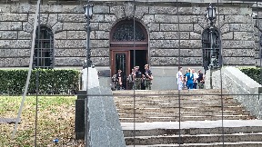 Policija kod Skupštine